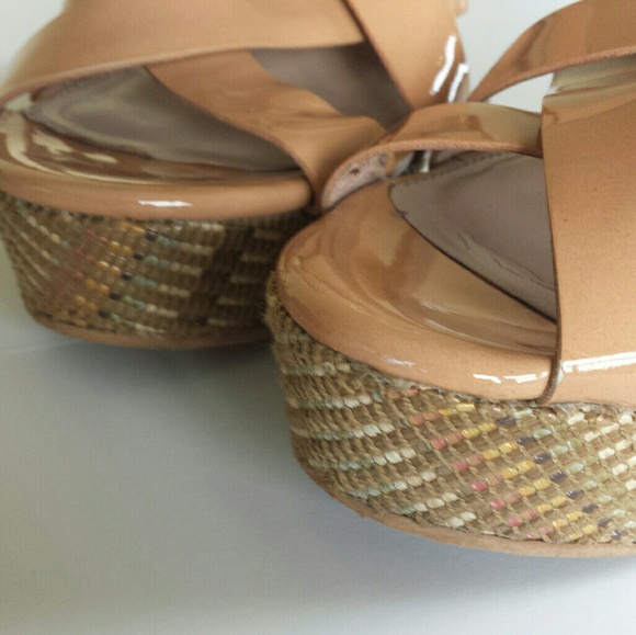 Vince Camuto Women's Hattie Strappy Wedge Sandals - Picture 6 of 7